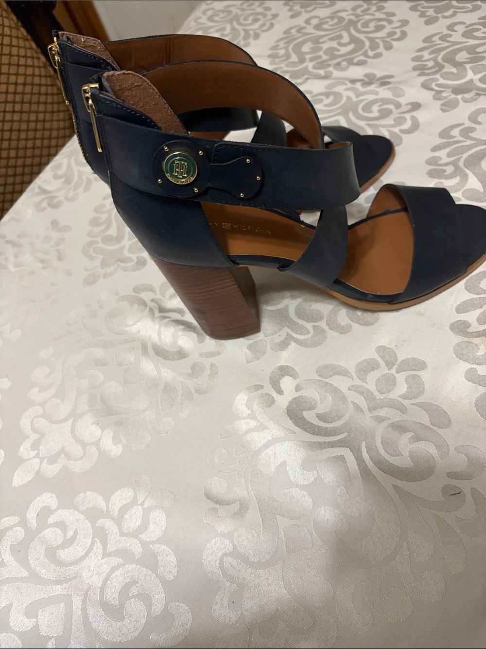 Tommy Hilfiger Black Leather Crossover Strap Heels - Picture 3 of 6